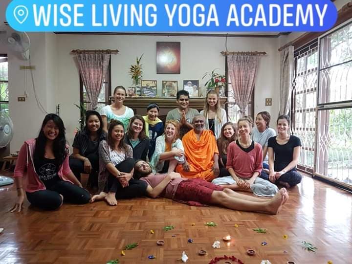 Swamiji and his students at Wise Living Yoga Academy