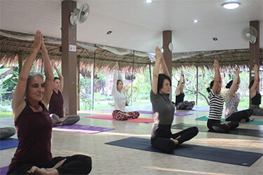 karma yoga wlya onsite